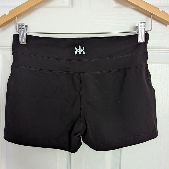 Kyodan Women's Black Short Shorts - Women's Size Medium - Picture 2 of 8